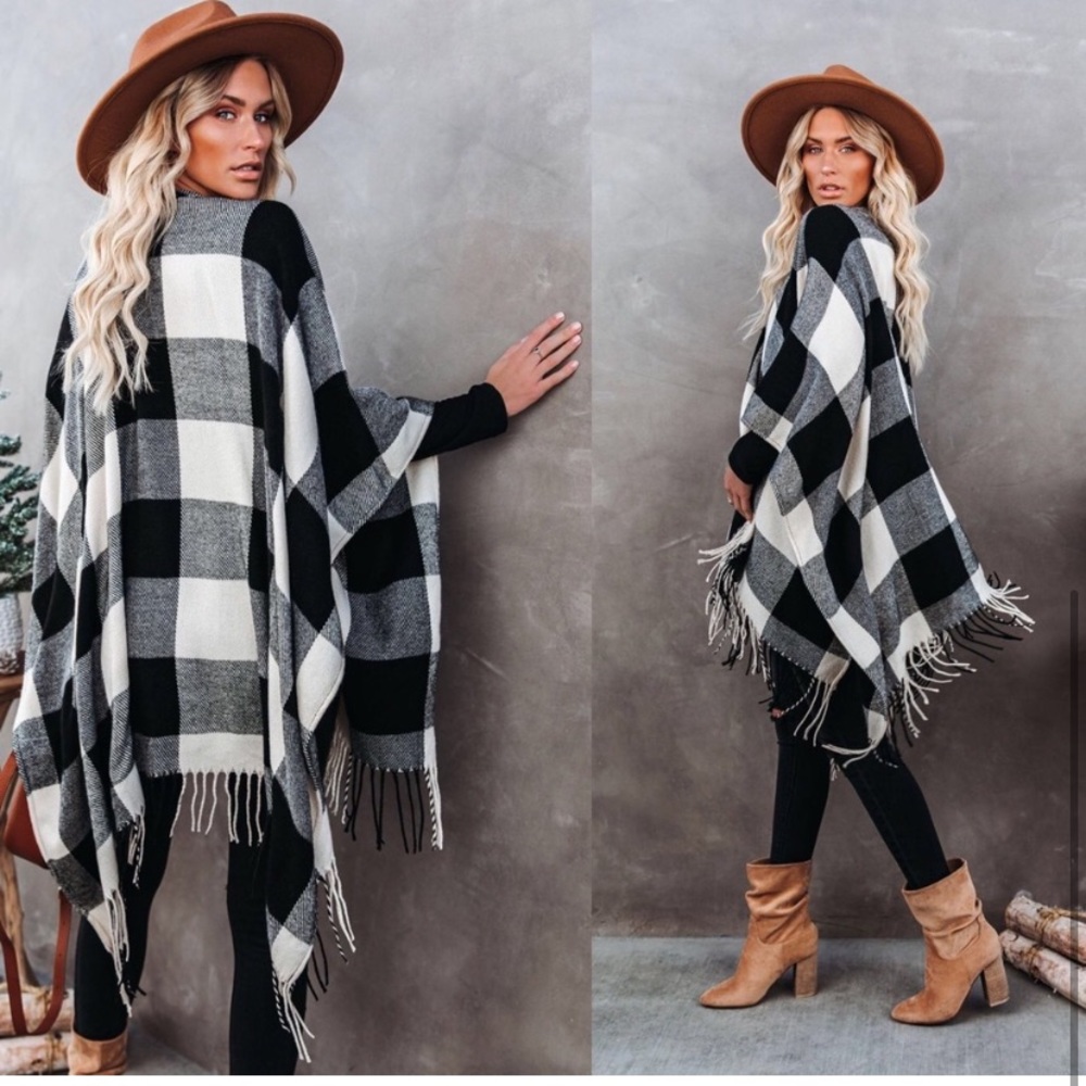 LAST 1! 5 Star Rated! New Cozy Soft Chic Plaid Fringe Poncho Ruana - Picture 2 of 11